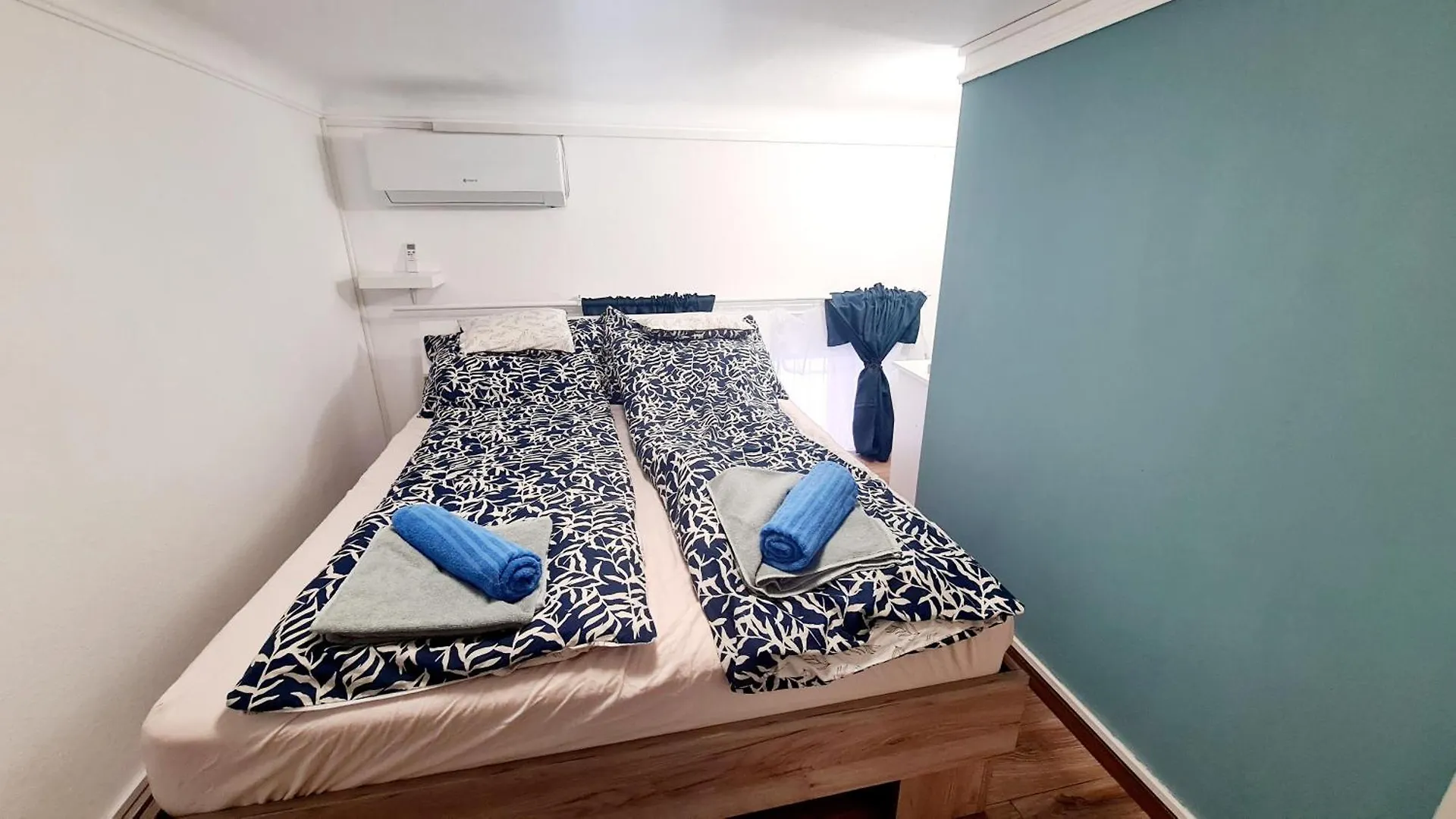 2 Separate Bedrooms And Living Room Fully Equipped With Ac ブダペスト 0*,  ハンガリー
